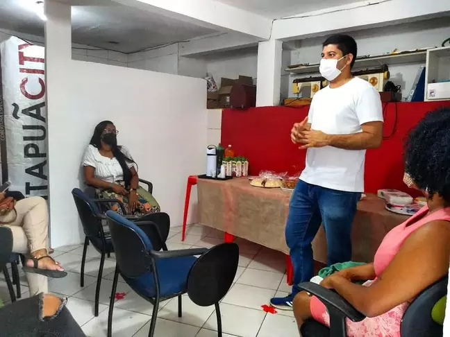 Compartilhar informação para empoderar a favela, diz Eric Pereira